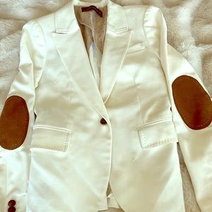 Zara Woman XS off white blazer w/brown suede elbow